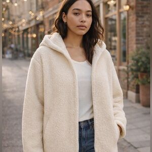 🧸 Urban Outfitters Sherpa Hooded Jacket Size M/L